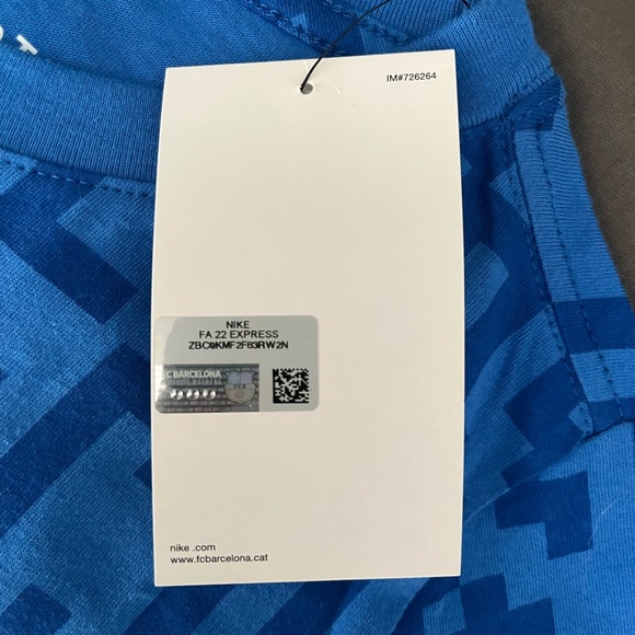 Nike Blue Barcelona Jersey Athletic Wear - Picture 5 of 6